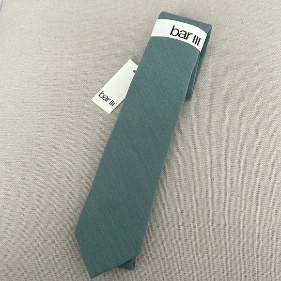 Bar III Gillis Solid Neck Tie in Green, New with Tag - Picture 9 of 11